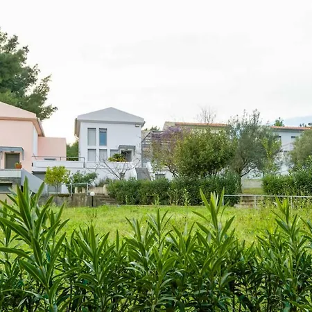 Green Bay Villa *